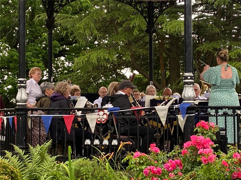 cf64f2b1-2581-43e4-9a23-bc25303e6322-Grange bandstand 4